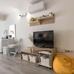 Artistic Space Near Chataldzha Διαμέρισμα